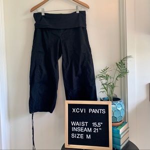 XCVI Soft Waistband Cropped Pants